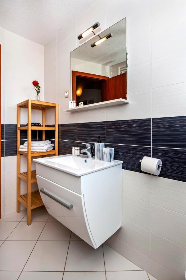 Apartments Vanda Rovinj Exterior photo