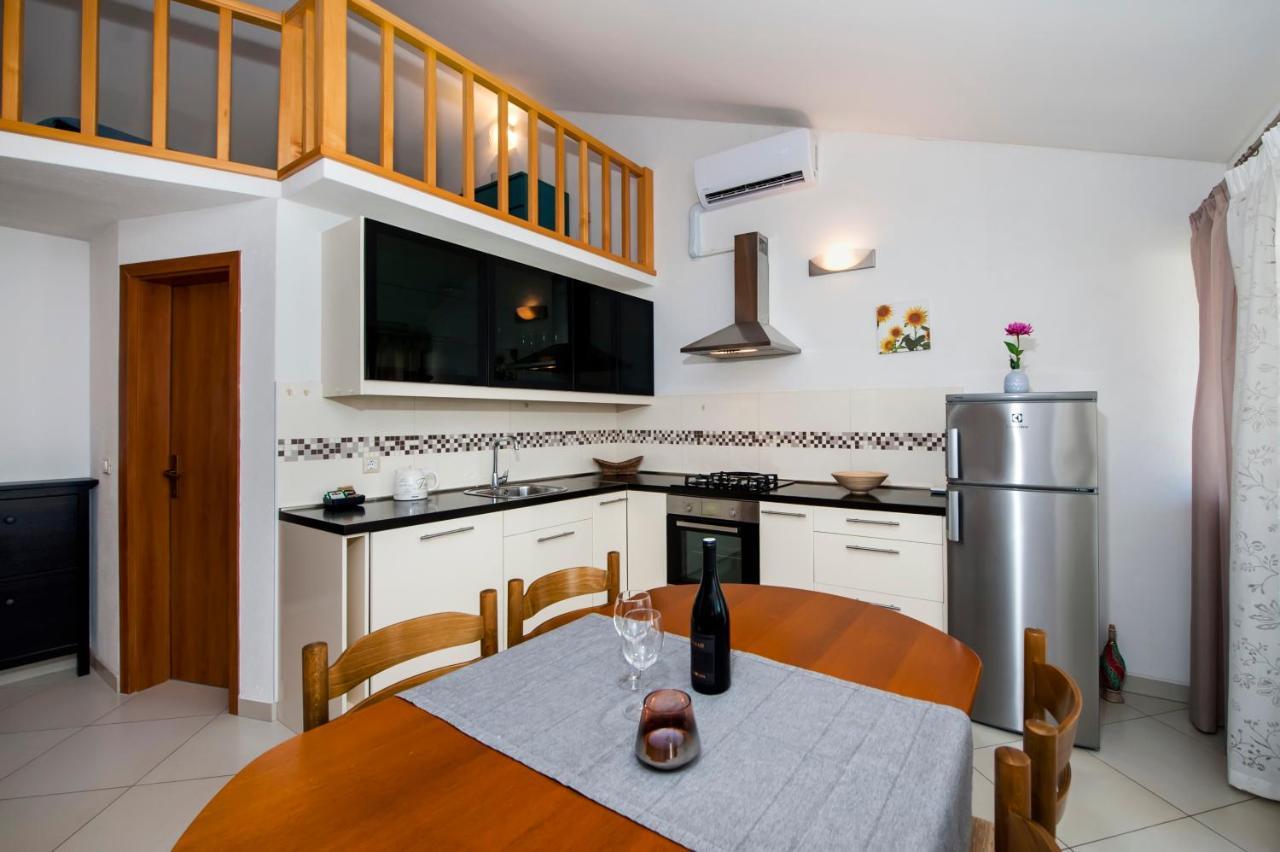 Apartments Vanda Rovinj Exterior photo